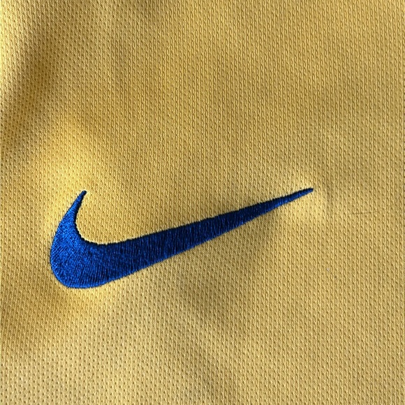 Atletico Madrid 2017 Away Jersey - Picture 9 of 14